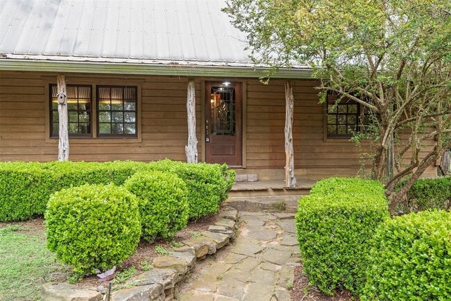 Building Photo - 23207 Decker Prairie-Rosehill Rd