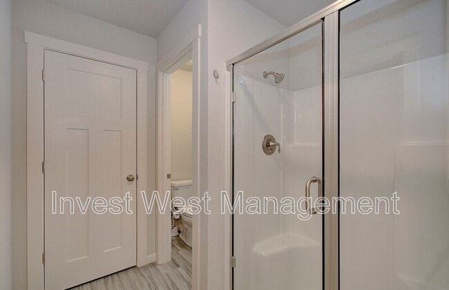 Building Photo - 6834 N 89th Loop