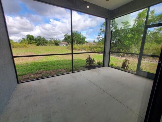 Building Photo - 1038 San Cristobal Ave