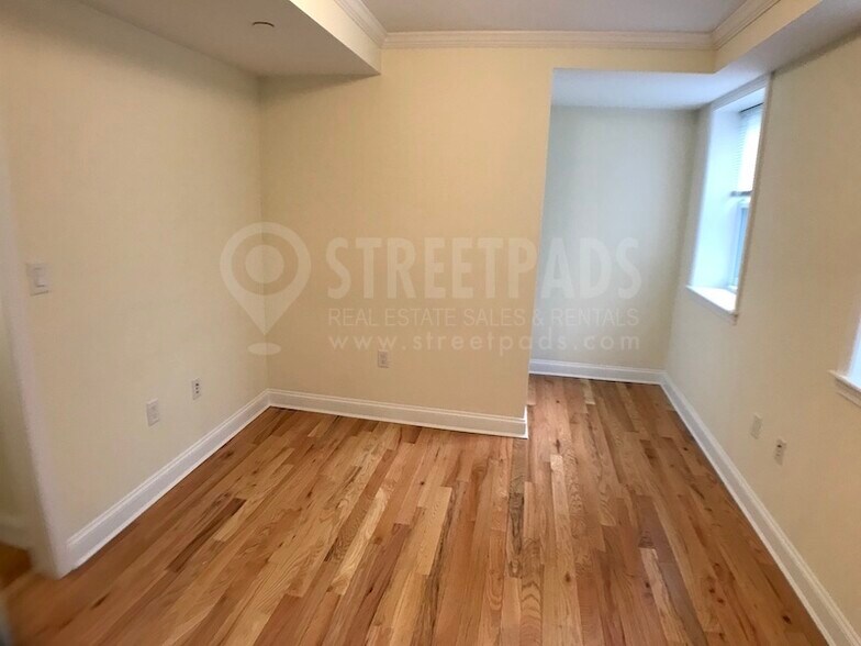 Building Photo - 3 Chauncy St