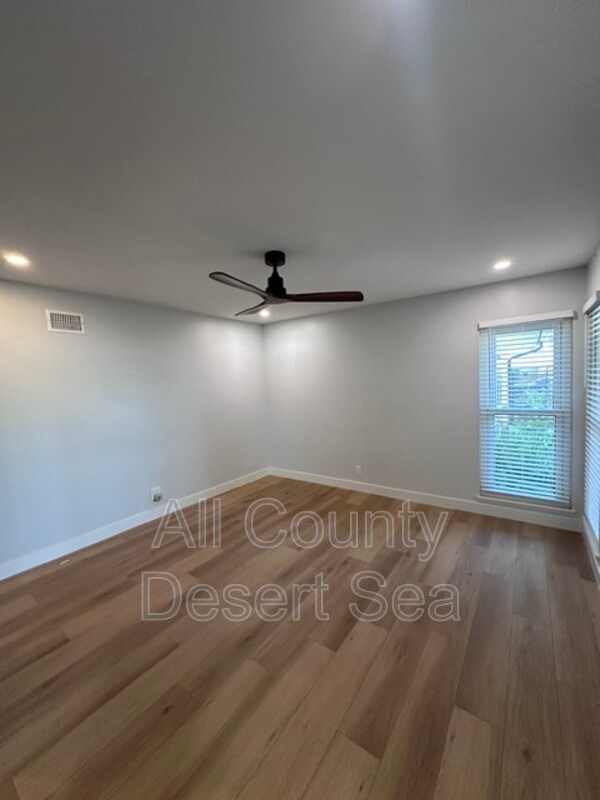 Building Photo - 6922 Paula Cir