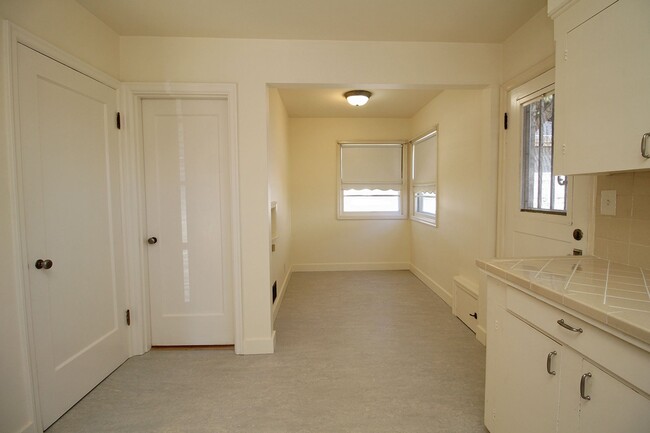 Building Photo - 8111 SW 8th Ave