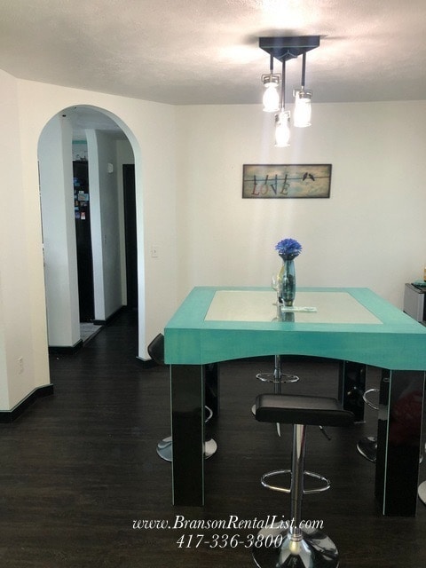 Building Photo - Spacious Basement Home with Breathtaking V...