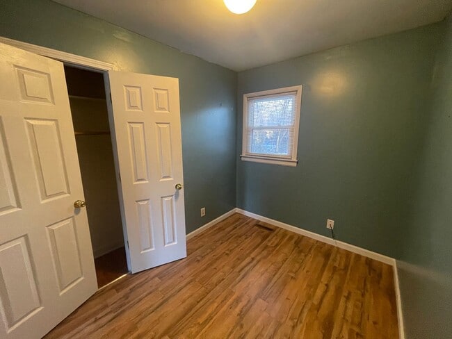 Building Photo - 3 Bedroom House Murray City Limits