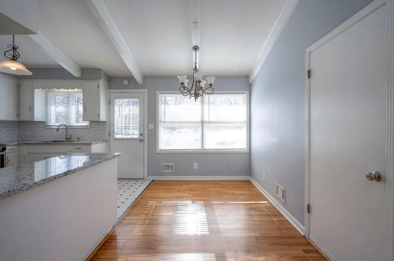 Building Photo - 6901 W 78th Ter