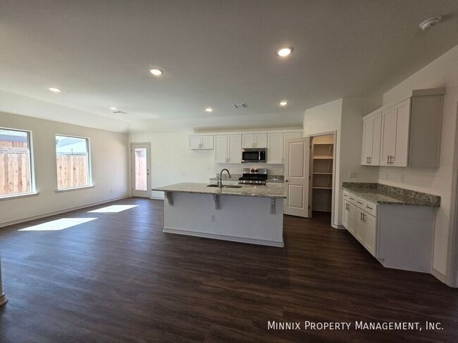 Building Photo - 6009 Kauffman Dr