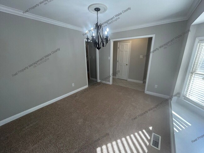 Building Photo - 5612 Hamstead Crossing