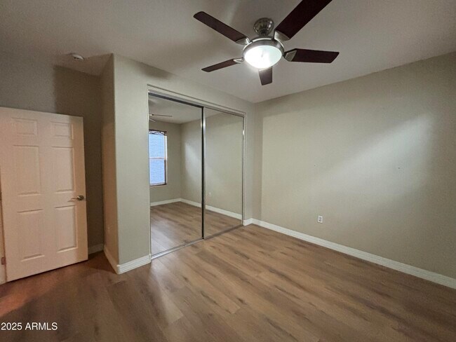 Building Photo - 615 E Portland St