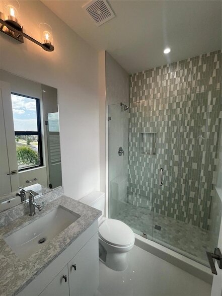 Building Photo - 12526 Solana Bay Cir