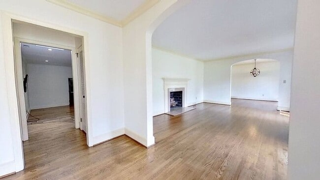 Building Photo - 1310 Ferncliff Rd