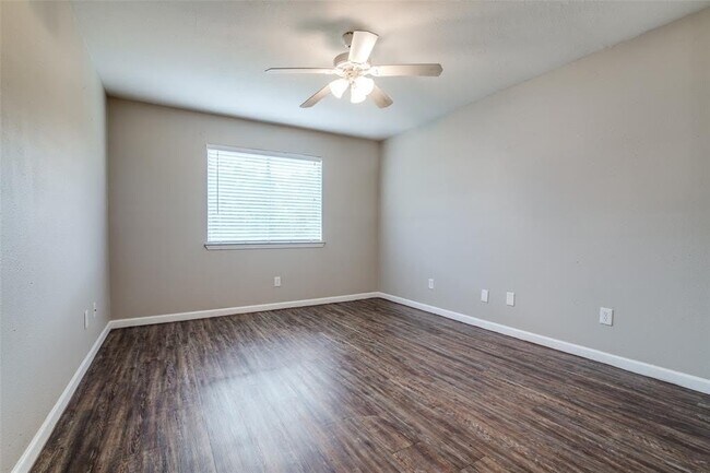 Building Photo - 22707 Bridgewater Dr