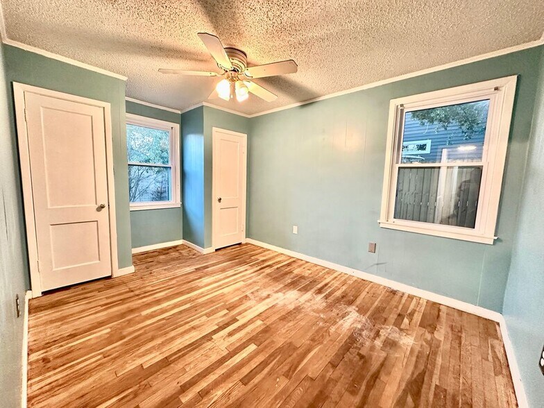 Building Photo - 10420 Ware Street