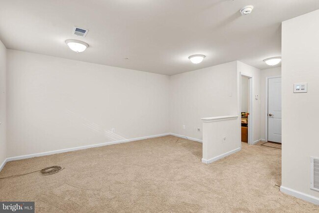 Building Photo - 14903 Rockcastle St