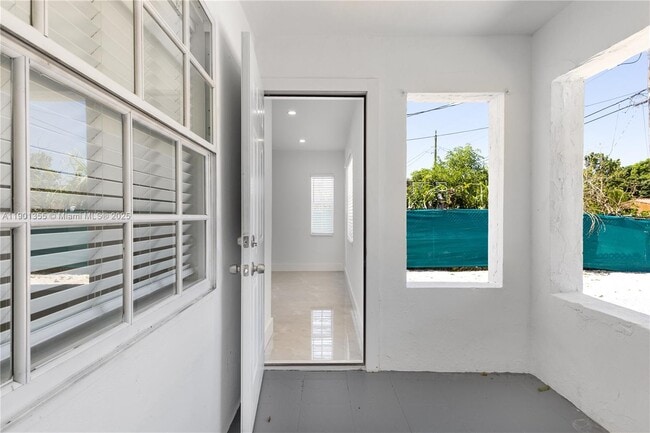 Building Photo - 2320 NW 55th St