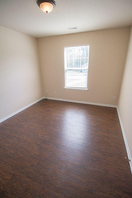 Building Photo - 1871 Harmony St