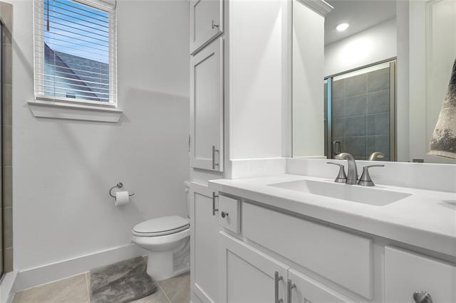 Building Photo - 610 Lavender Dr