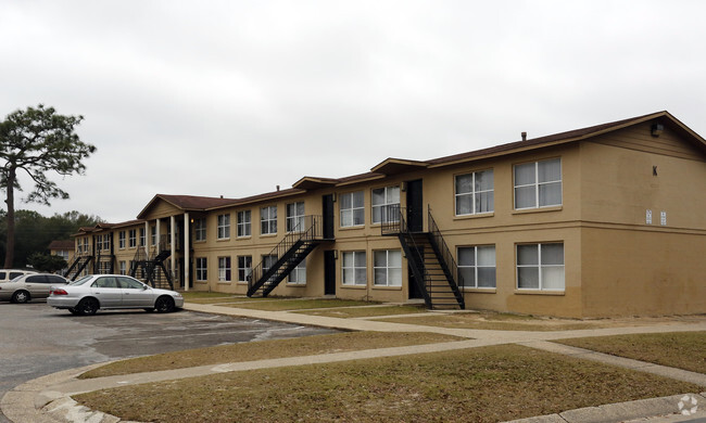 Building Photo - Oakwood Terrace