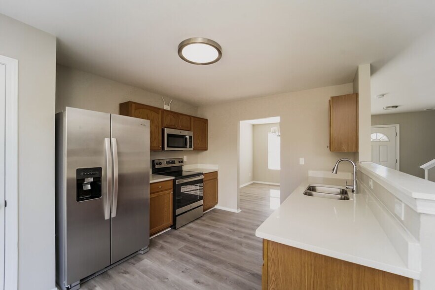 Building Photo - 11022 Dry Stone Dr