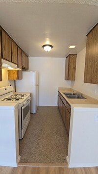 Building Photo - 5906 Challen Ave