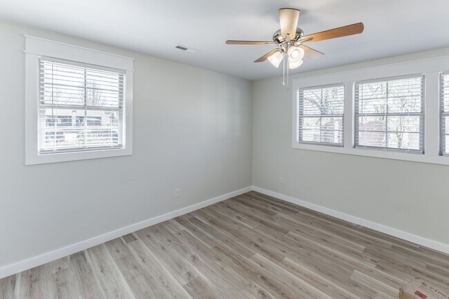 Building Photo - Gorgeous 3/2 Home in Athens!