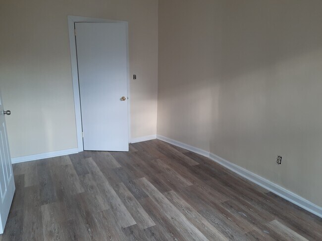 BR - 23 Cortlandt St