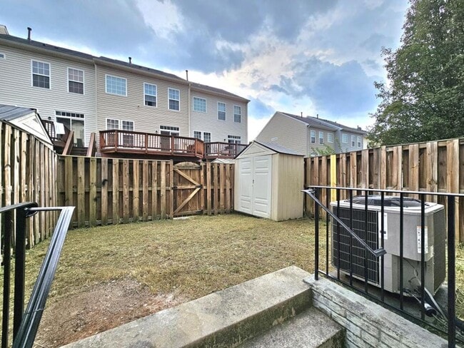 Building Photo - 15328 Elizabeth Burbage Loop