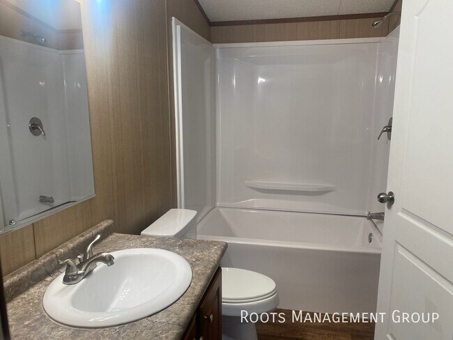 Building Photo - Home Available to Lease - Apply Today!