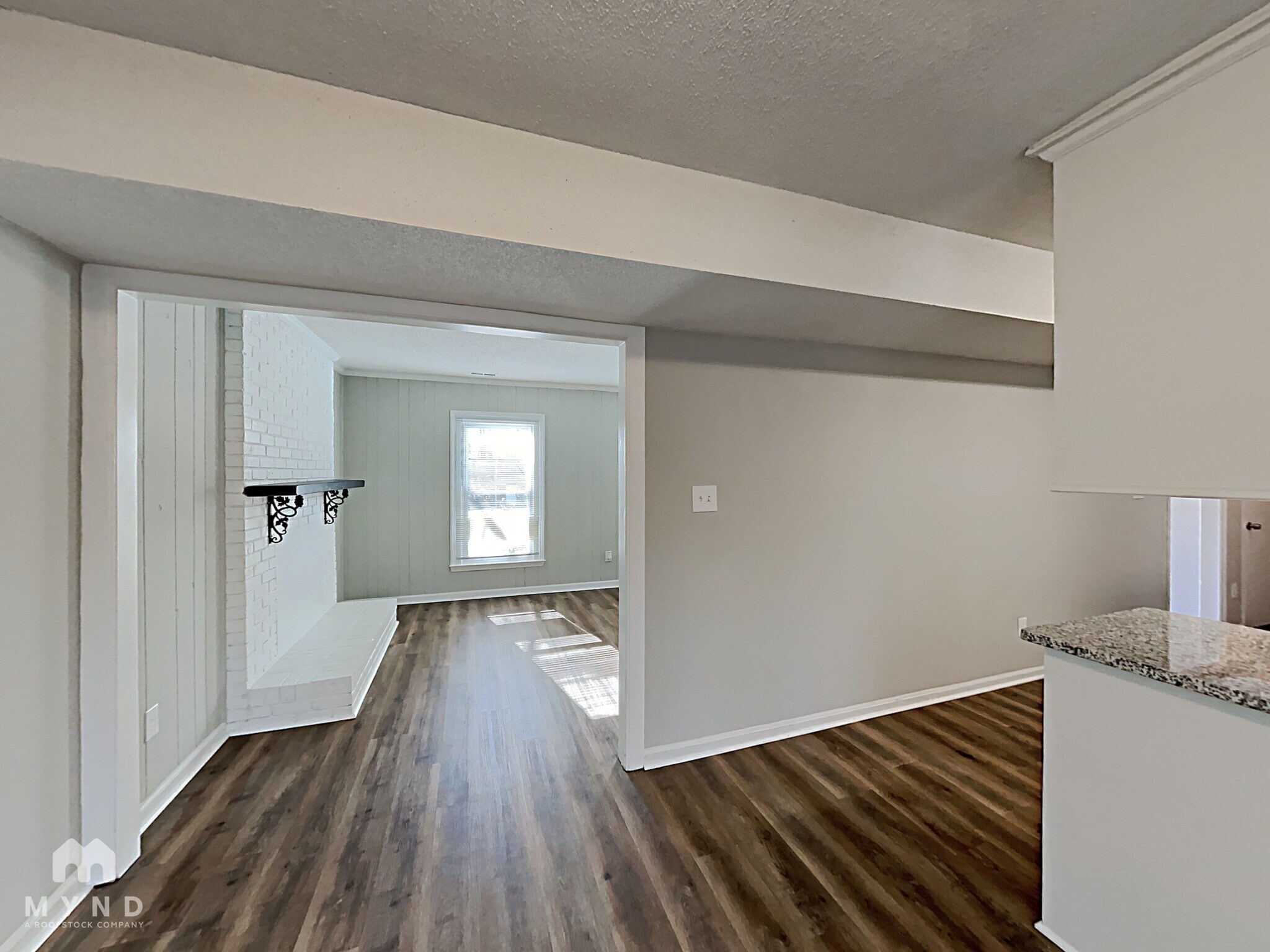 Building Photo - 5424 2 Moons Dr