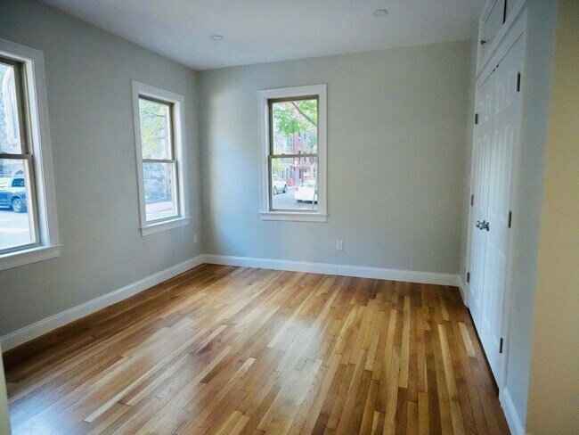 Building Photo - 59 7th St