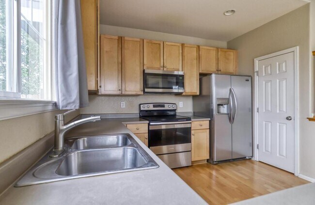 Building Photo - 17145 Waterhouse Cir