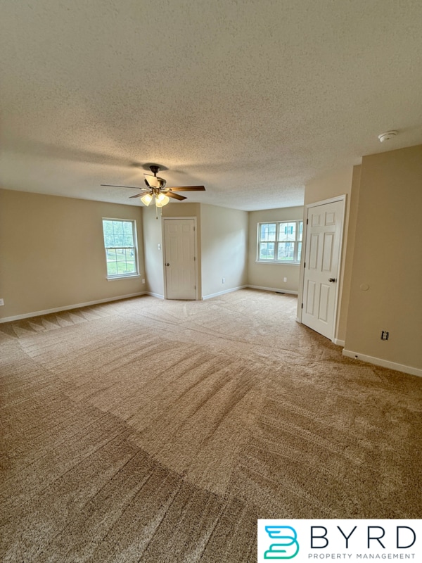 Building Photo - 913 Wheelwood Way