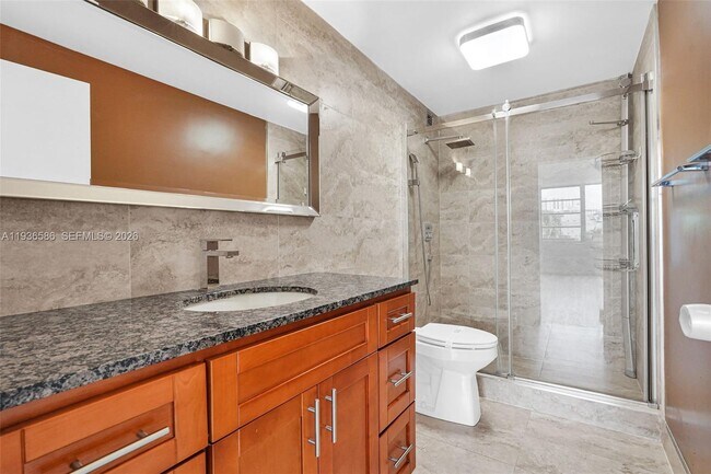 Building Photo - 3301 NE 5th Ave