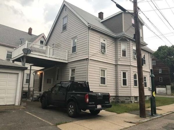 Building Photo - 180-182 Lebanon St