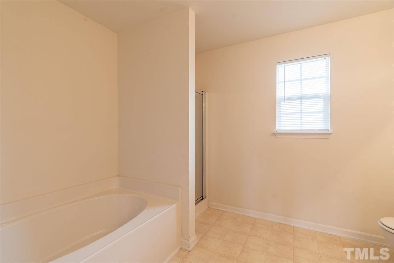 Building Photo - 3820 Watkins Ridge Ct