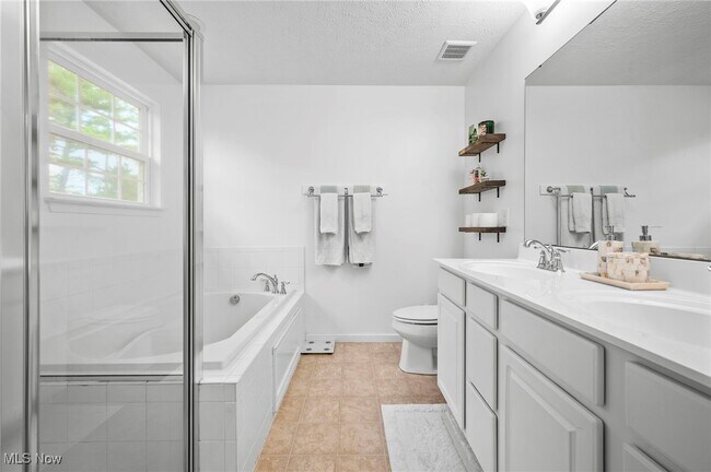 Building Photo - 3071 Liberty Ledges Dr