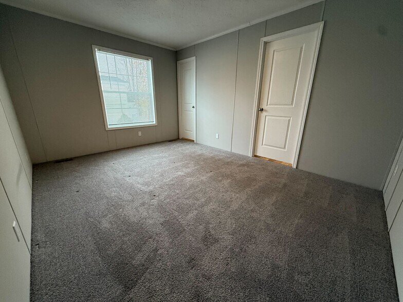 Building Photo - 11714 Cascade Cir