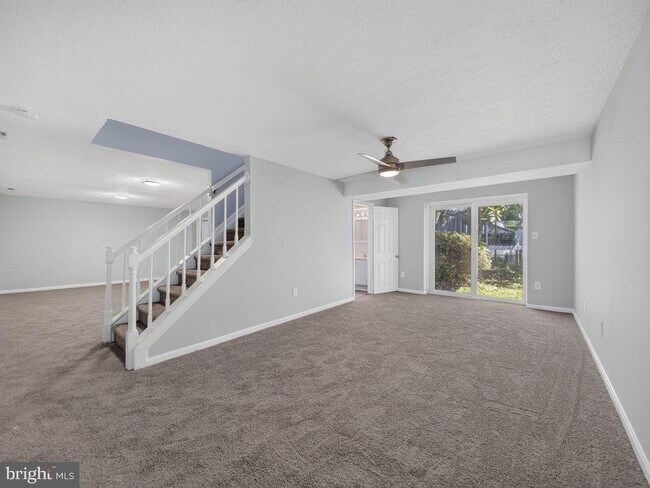 Building Photo - 801 High Plain Dr