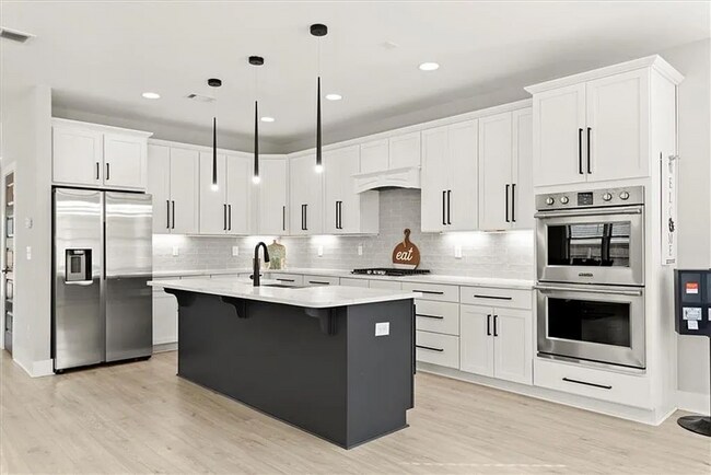 Building Photo - Spacious 4BR/4BA Home in Prime College Park Location