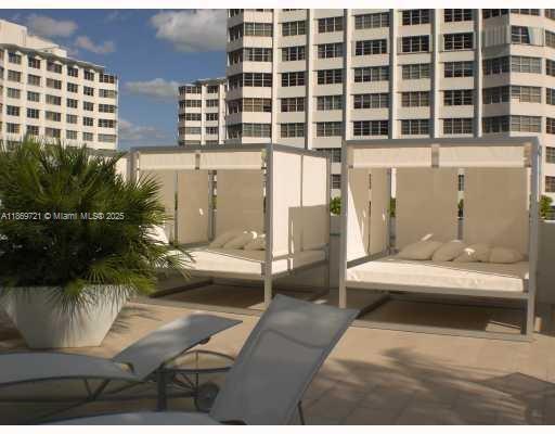 Building Photo - 951 Brickell Ave