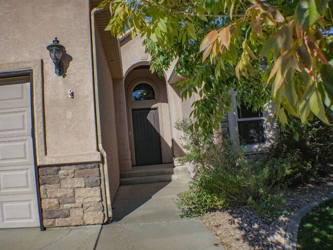 Building Photo - 303 Belden Ct