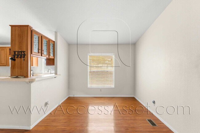 Building Photo - Spacious 3 Bedroom Home with Large Fenced Yard and Two-Car Garage