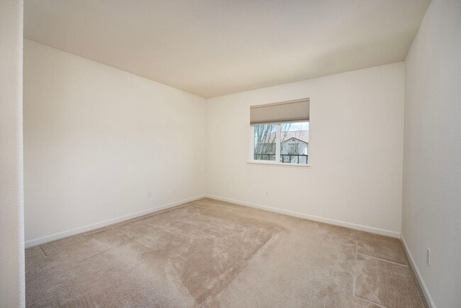 Building Photo - 1175 Dartmouth Cir