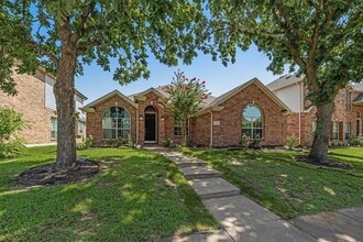 Building Photo - 1706 Humbolt Dr