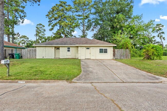 Building Photo - 11455 Spottswood Dr