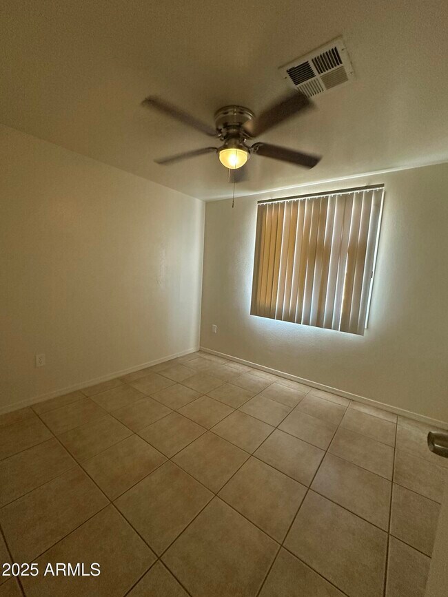 Building Photo - 4324 N 72nd Dr