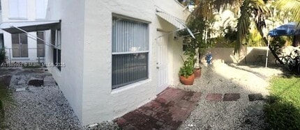 Building Photo - 311 Navarre Ave