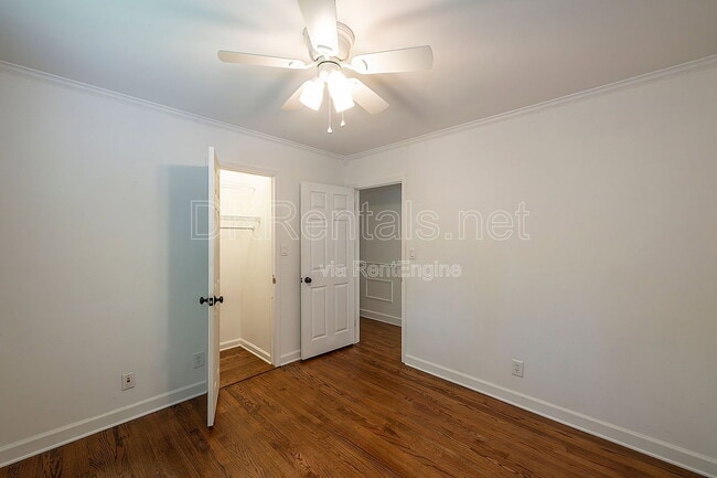 Building Photo - 245 Brook Dr
