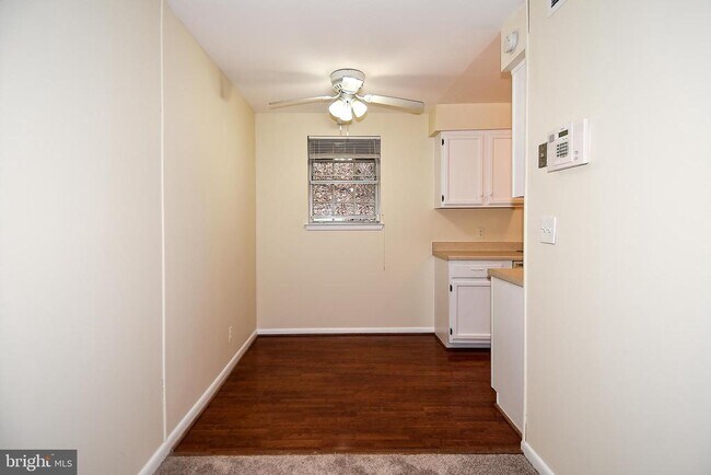 Building Photo - 4655 28th Rd S