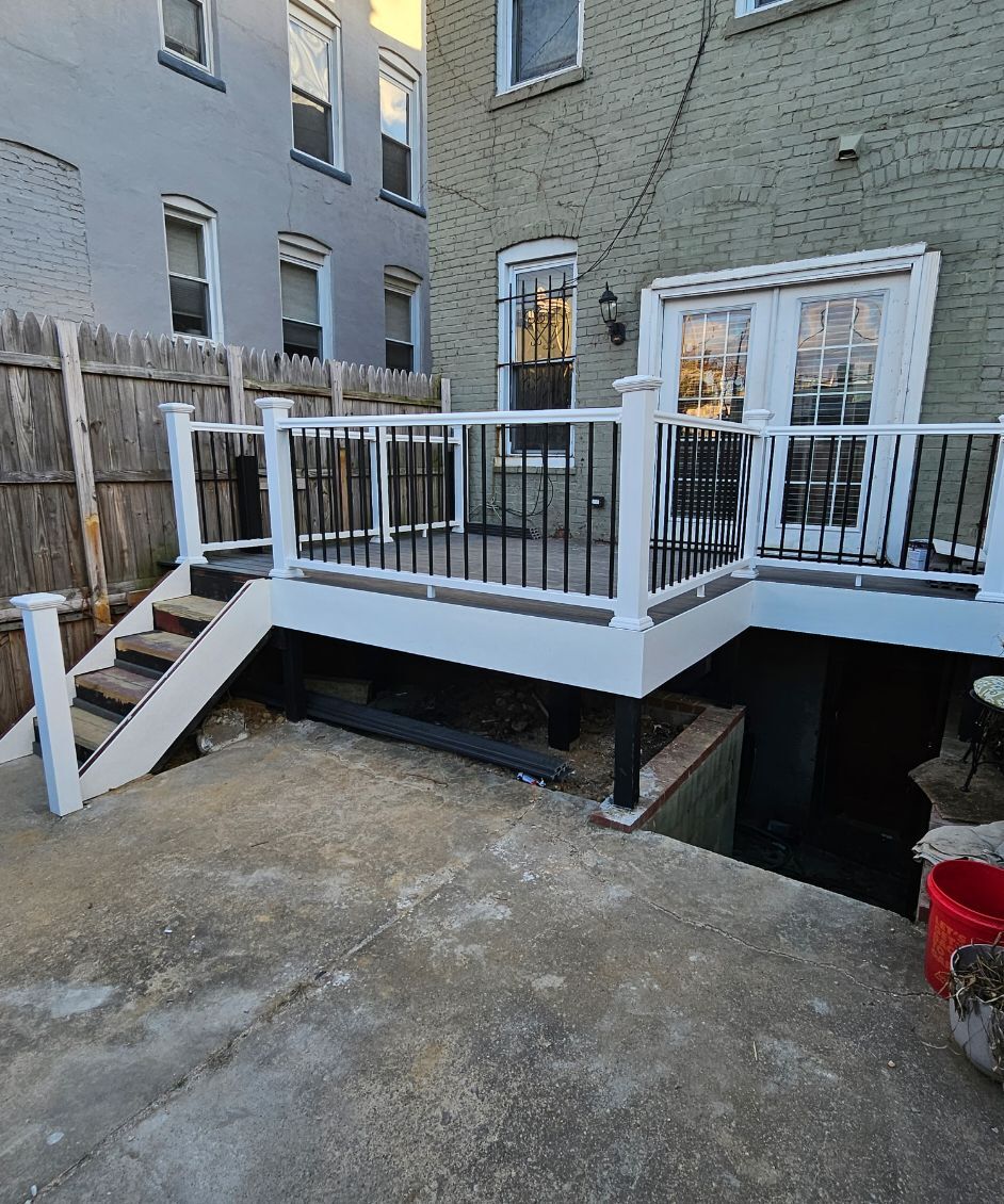 Building Photo - 601 Kenyon St NW
