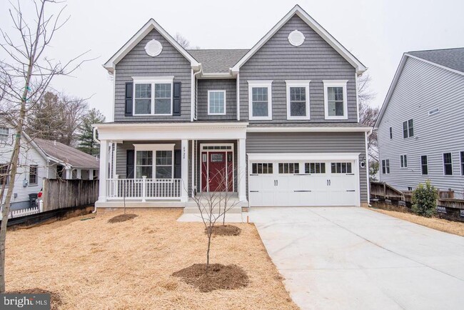 Building Photo - 6928 Regent Ln